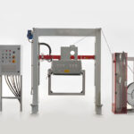 Automatic vertical strapping machine